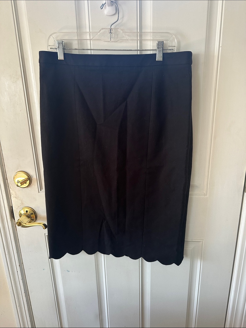 Banana Republic Black Scalloped Hem Pencil Skirt